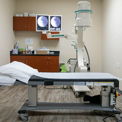Spine surgical suite at Precision Orthopedics